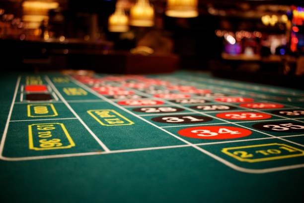 Playtech live blackjack table with dealer and real-time card display